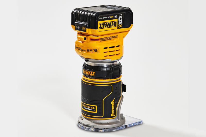 Fall 2021 Tool Lab, compact router from DeWalt