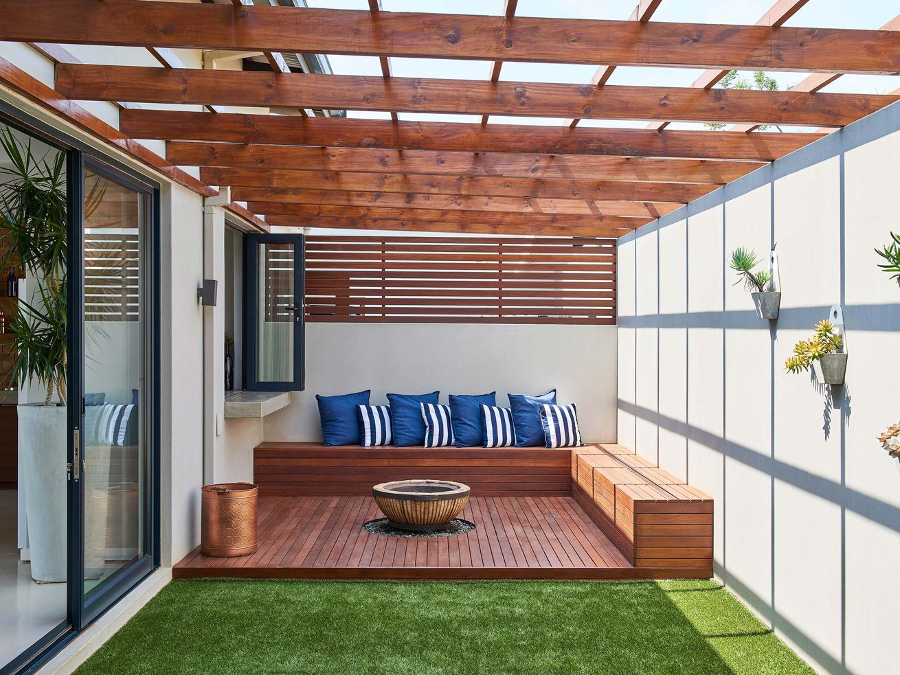 16 Pergola Ideas to Enhance Your Backyard