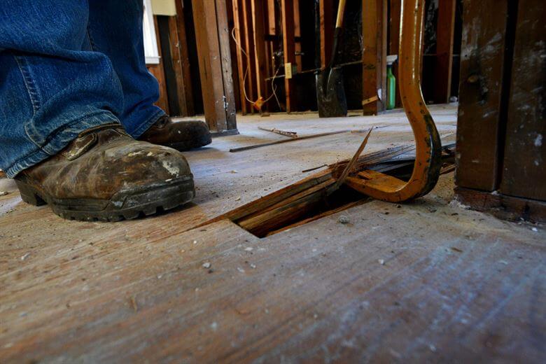 Hardwood Floor Replacement: Is It Time to Replace Your Floors?